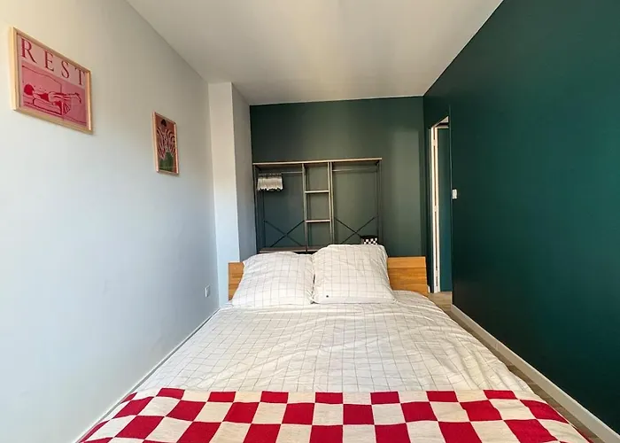 Pop Et Colore Au Coeur De Dunkerque Дюнкерк